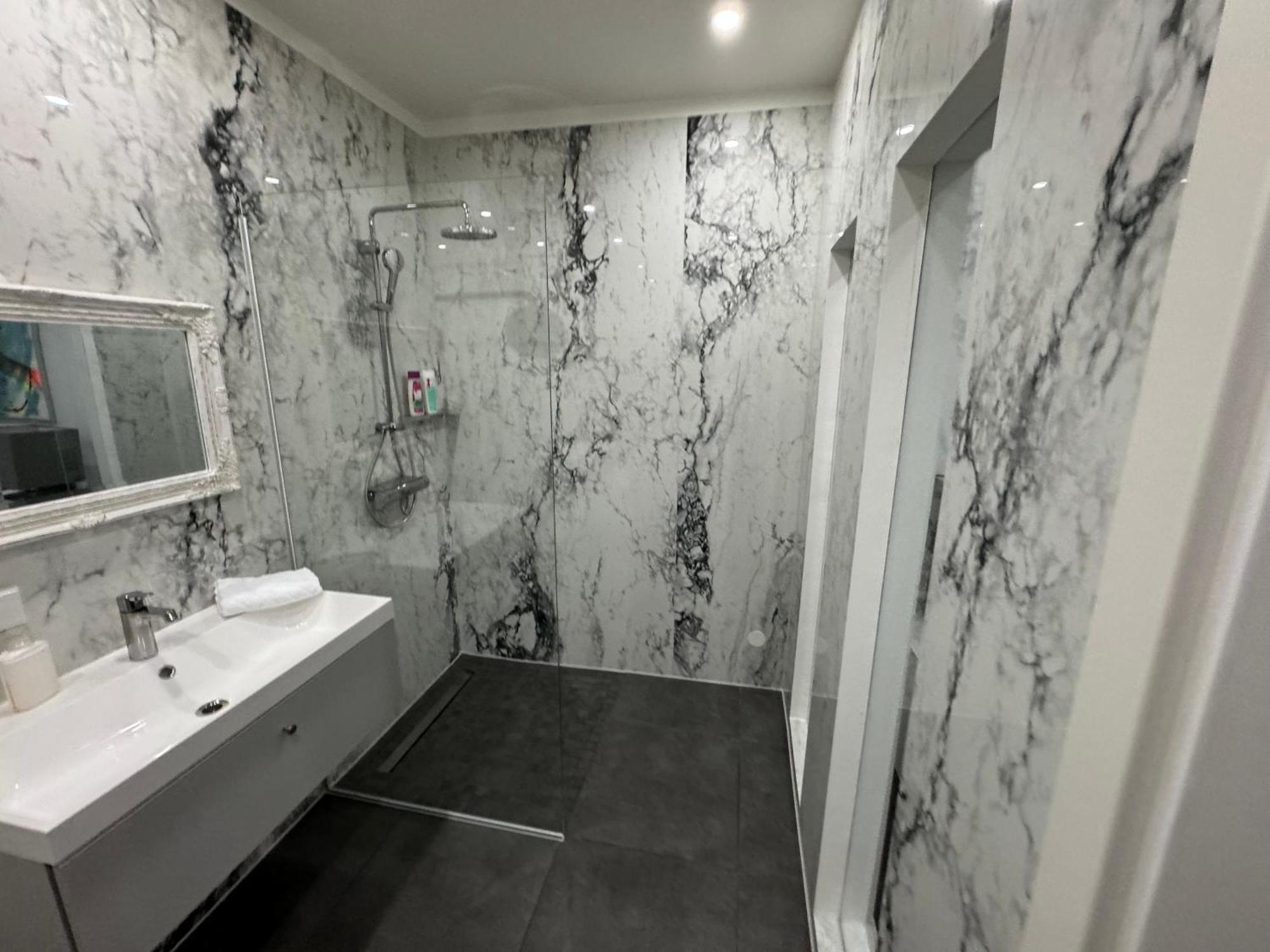 Design Apartment In The Centre Of فيينا المظهر الخارجي الصورة